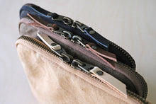 Load image into Gallery viewer, FLAT tool case / A6 Wide -Iron Black-