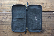 Load image into Gallery viewer, FLAT tool case / Pen -Iron Black-
