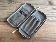 Load image into Gallery viewer, FLAT tool case / 3 Pens -Stone Gray-