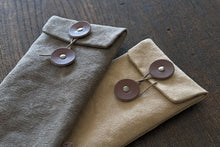 Load image into Gallery viewer, Fu-To case / Pen -Beige-