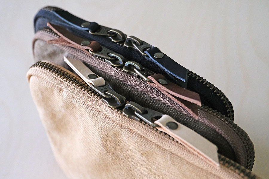 It's small and easy to carry around! || FLAT tool case / A6 Wide